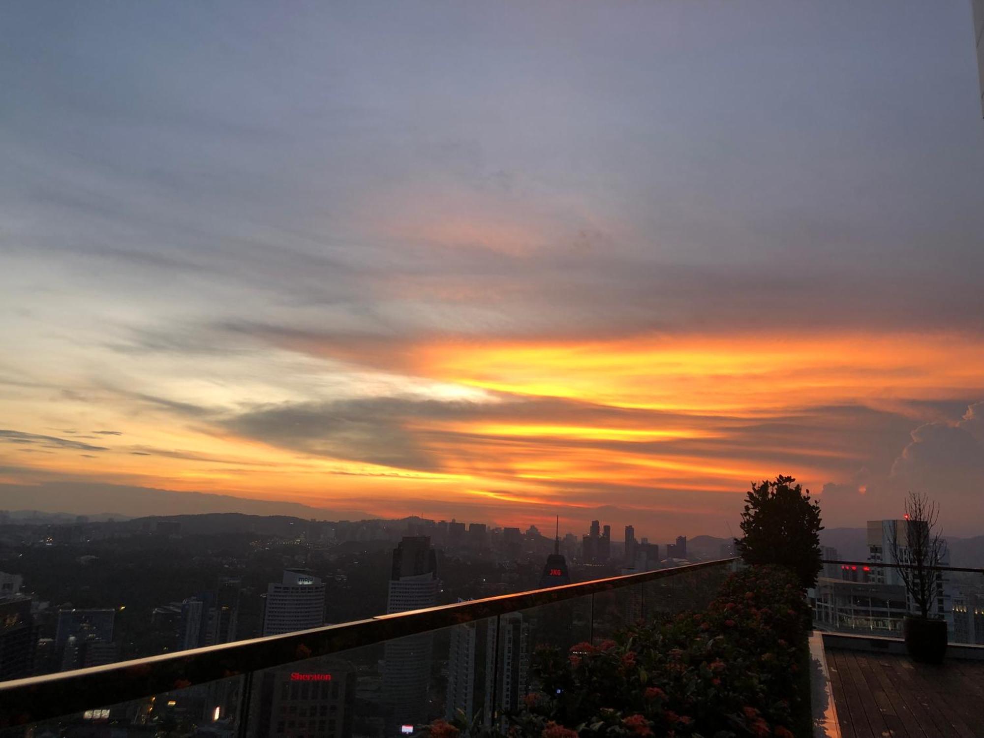 Apartament Platinum Klcc Pool View Kuala Lumpur Zewnętrze zdjęcie